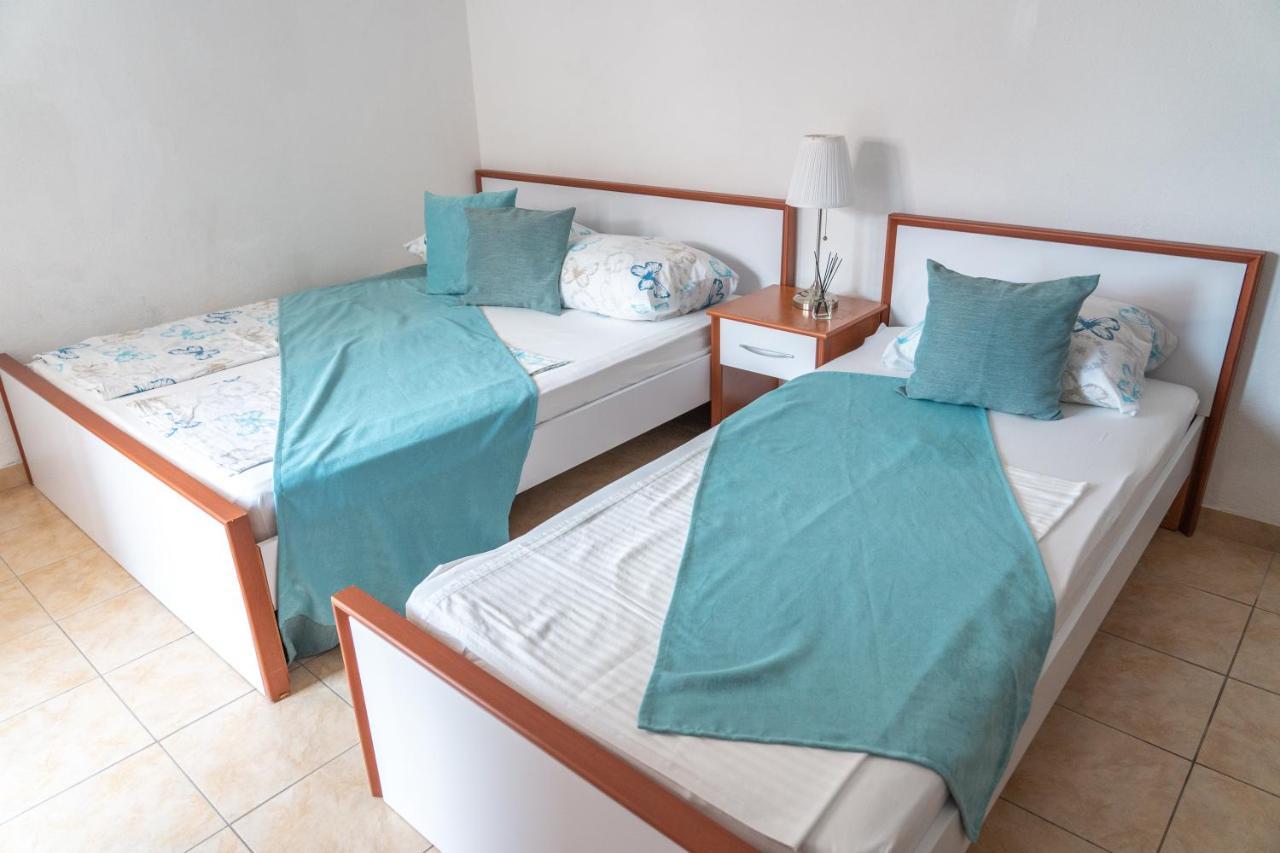 Apartments Sejla Ulcinj Exterior photo